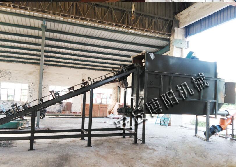 自動(dòng)破袋機(jī)為什么被飼料行業(yè)廣泛使用呢？