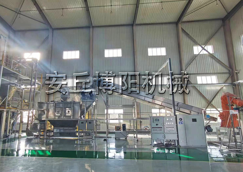 片堿自動(dòng)拆垛拆包機(jī)的特點(diǎn)和技術(shù)原理是什么？