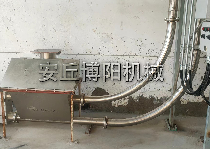 片堿管鏈?zhǔn)捷斔蜋C 管鏈機的主要特點