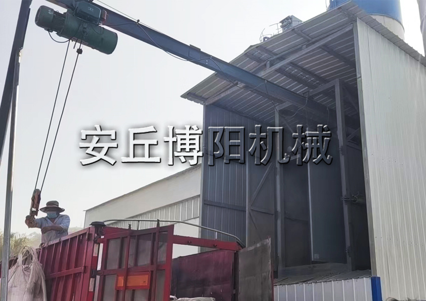 水泥噸袋拆包機(jī)可以解決哪些煩惱呢？